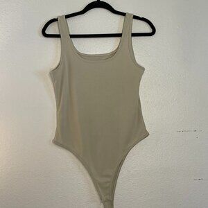 Neutral Ribbed Bodysuit – Tan/Cream
